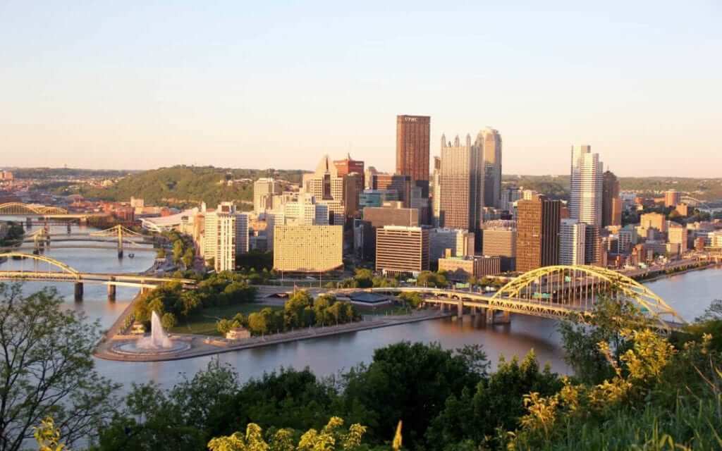 Pittsburgh – 5 Amazing Places for a Casino Party!