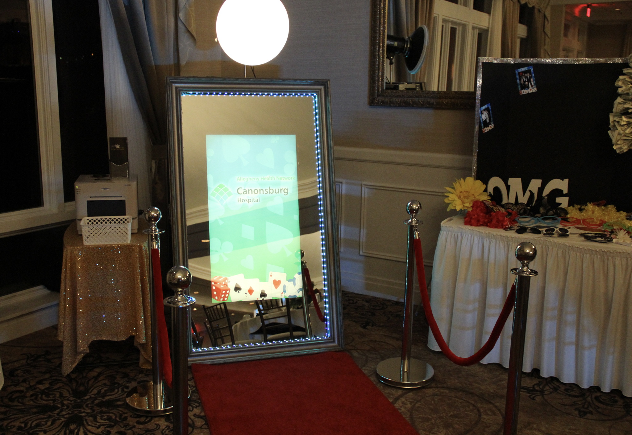 Corporate Casino Theme Mirror Booth 
